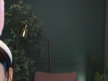 webcam girl ella_knockers_xl capture image #2028786