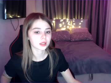 webcam girl tripleprinces capture image #4749383