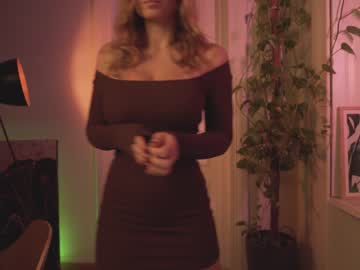 webcam girl chillwithkira capture image #1007422