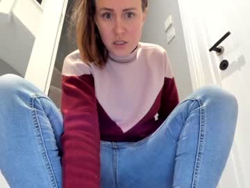 webcam girl eatmypie69 capture image #4490669