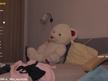webcam girl mia_milagros capture image #4894279