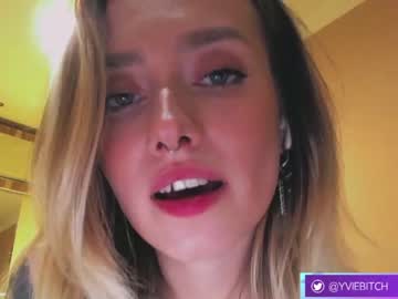 webcam girl _yvie_ capture image #4547198