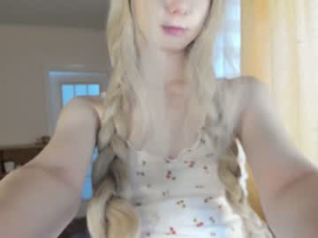 webcam girl virgiin_lily capture image #1623220