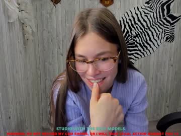 webcam girl shy__mia capture image #858648
