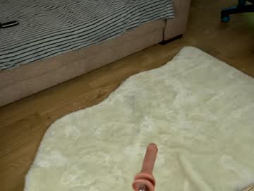 webcam girl naughtyrider69 capture image #2618427
