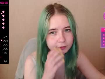 webcam girl yoliverse capture image #2733858