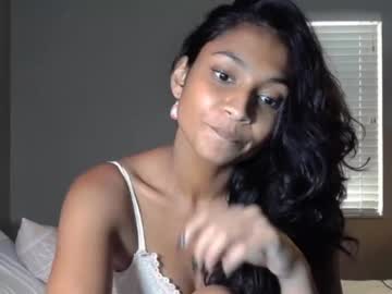 webcam girl xzaramx capture image #4079045