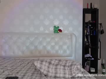 webcam girl _mllymoore_ capture image #3271580