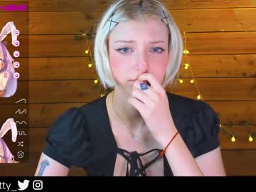 webcam girl lit1le_kitty_ capture image #4149821