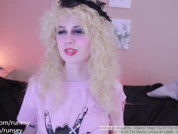 webcam girl runesy capture image #2887833