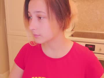 webcam girl aveksmr capture image #3211489
