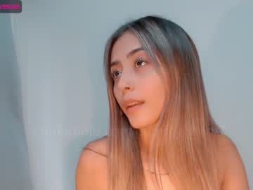 webcam girl gummy_bear7 capture image #1877959