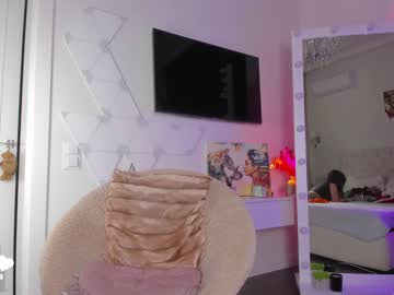 webcam girl sweety_rinushka_ capture image #1675859