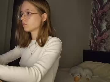 webcam girl lowress capture image #5616210