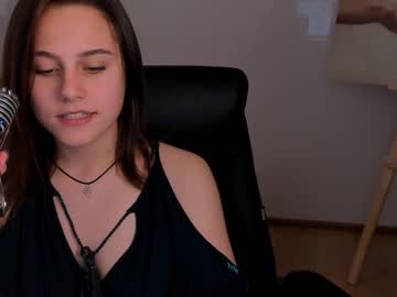 webcam girl valerie_shine capture image #354836