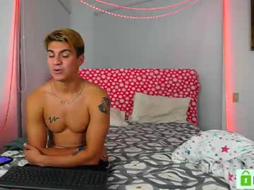 webcam couple alyssa_powers capture image #2417112