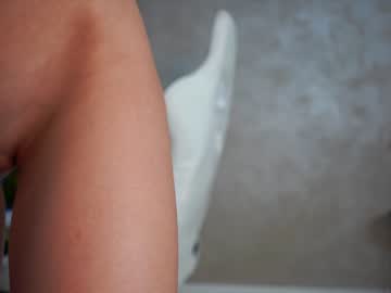 webcam girl xoxo_emma capture image #3155956