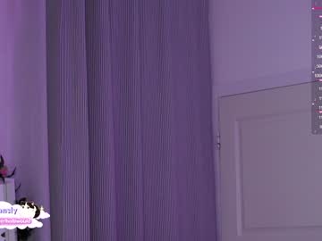 webcam girl holliwould_ capture image #4970525