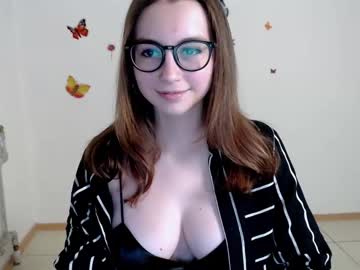 webcam girl a_piece_of_happiness capture image #1100320