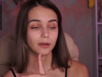 webcam girl oooops__ capture image #1084659