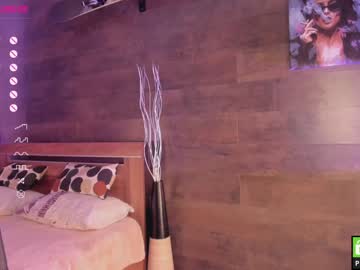 webcam girl yolandabertha capture image #5323101