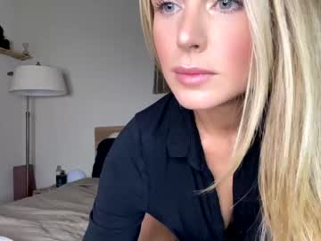 webcam girl theselina_kyle capture image #2004291