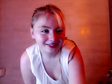 webcam girl shy_blondiee capture image #5172982