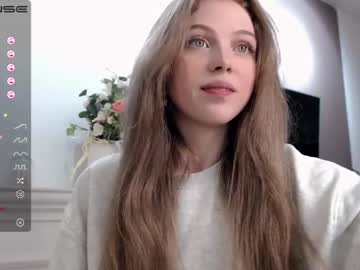 webcam girl small_blondee capture image #2893619