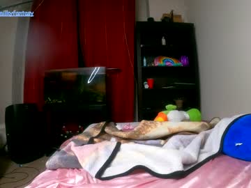 webcam girl milkyredclover capture image #1001587
