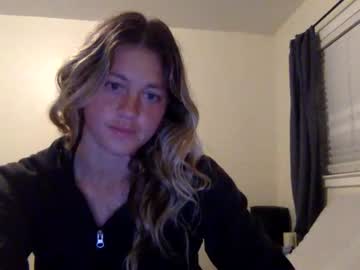 webcam girl rebeccafields capture image #2485827
