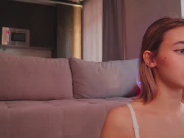 webcam girl angella_kleee capture image #4668053
