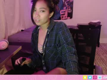 webcam girl avarosey capture image #3347329