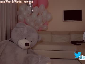 webcam girl hollyextra capture image #1975145