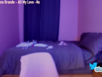webcam girl hollyextra capture image #3584777