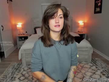 webcam girl kayribbons capture image #1461286