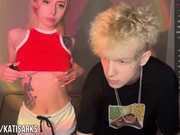 webcam couple kitty_vs_world capture image #3851276