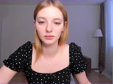 webcam girl olli_ver capture image #4497975