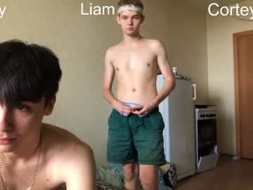 webcam man stralght_twinks capture image #3723786