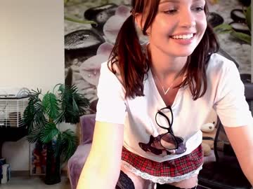webcam girl jennycutey capture image #2246973