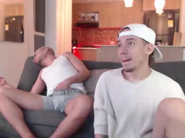 webcam man fratguysonline capture image #5249896