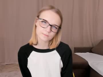 webcam girl vikinikie capture image #5462510