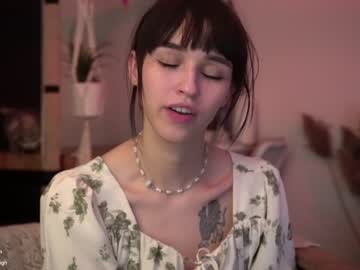Cam for hernamewasdira