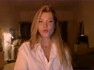 webcam girl bitter_moon capture image #4695540