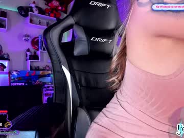 webcam girl yesikasaenz capture image #4792132