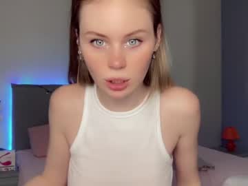 webcam girl 01lu capture image #1695160