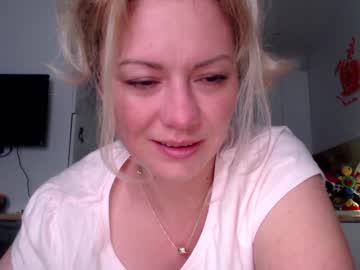 webcam girl kiradivine capture image #2893937