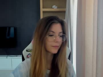 webcam girl cassy_cum capture image #2384267