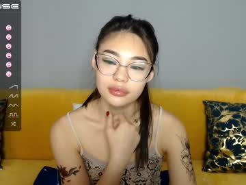webcam girl little_v1rgin_angel capture image #3184659