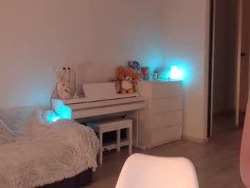 webcam girl uwuxo capture image #891048