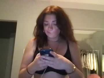 webcam girl leenuhh capture image #3271010
